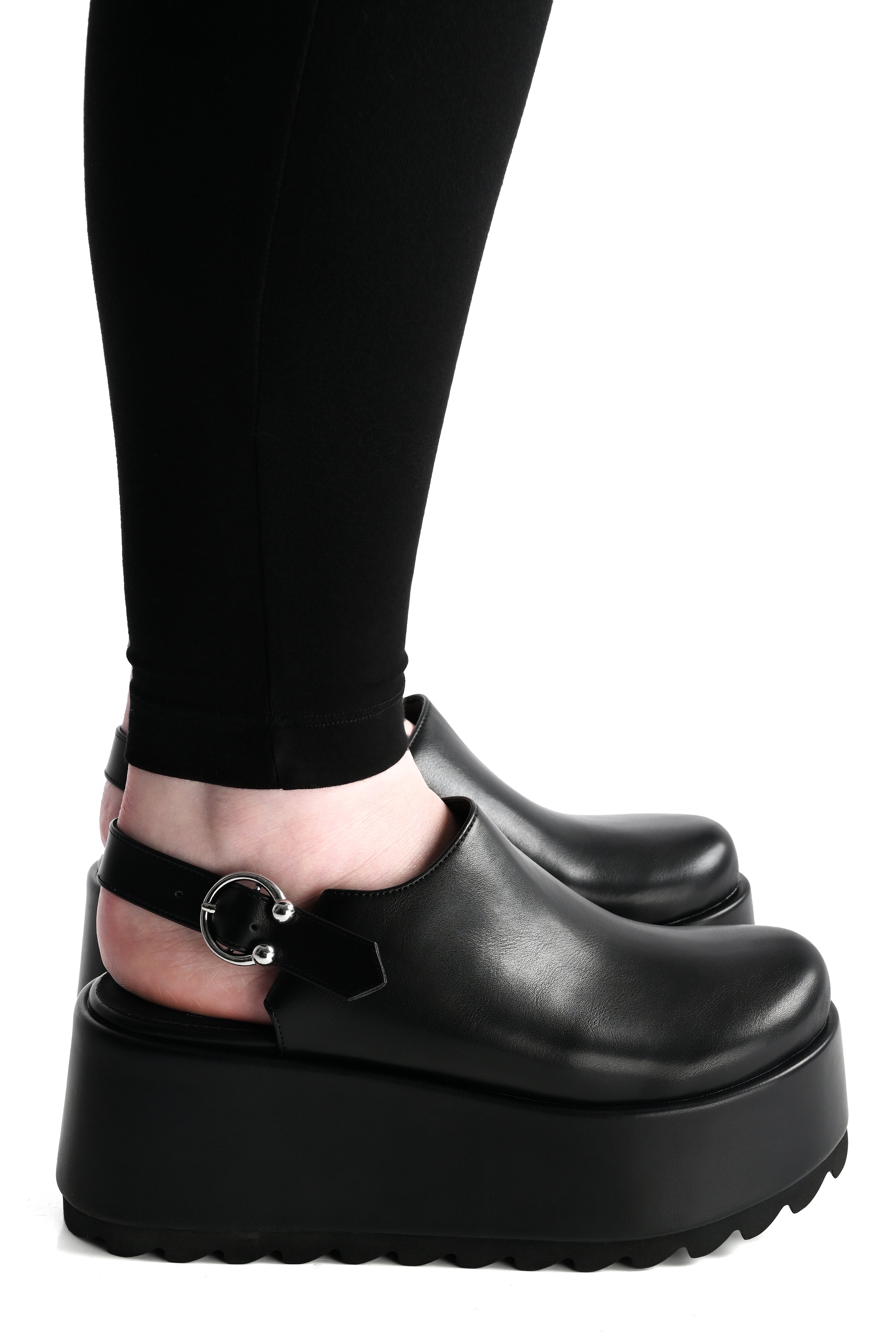 black dress clogs Men's Black Clog
