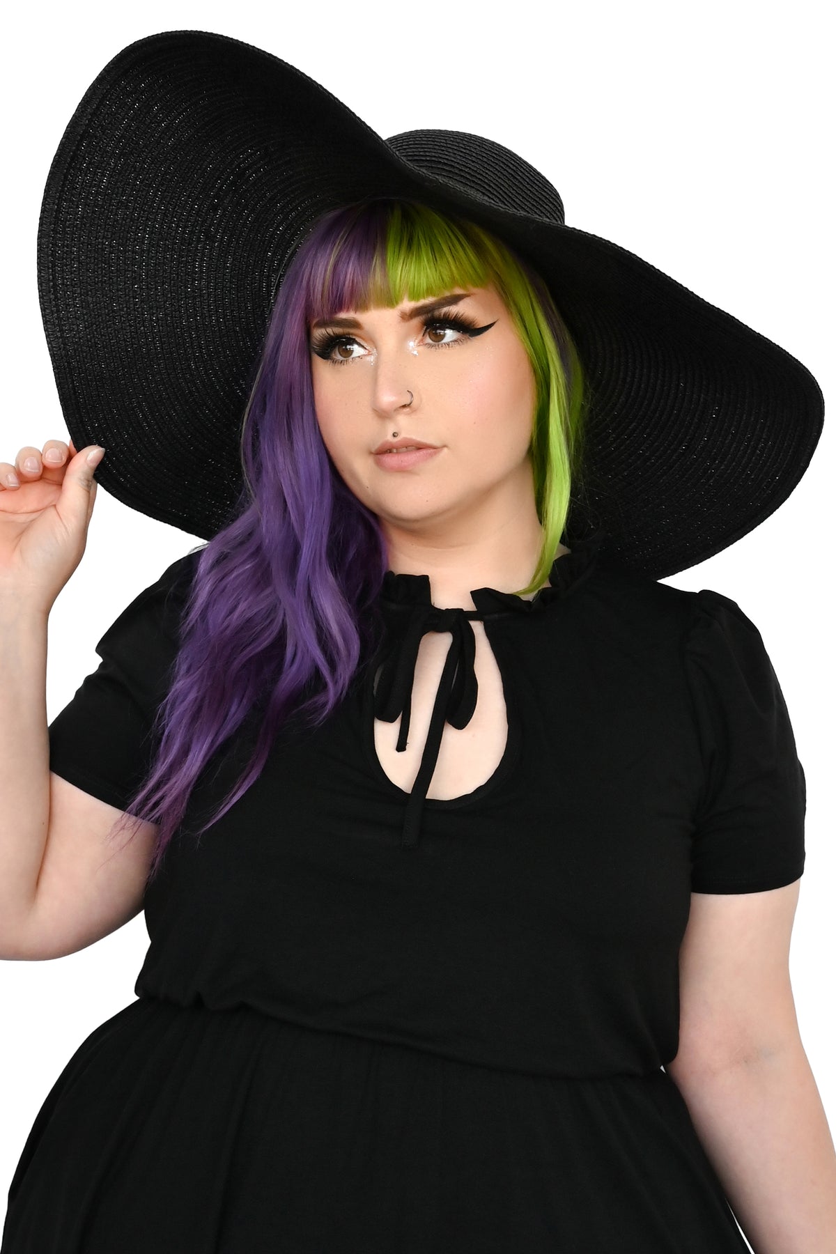 oversized black straw sun hat