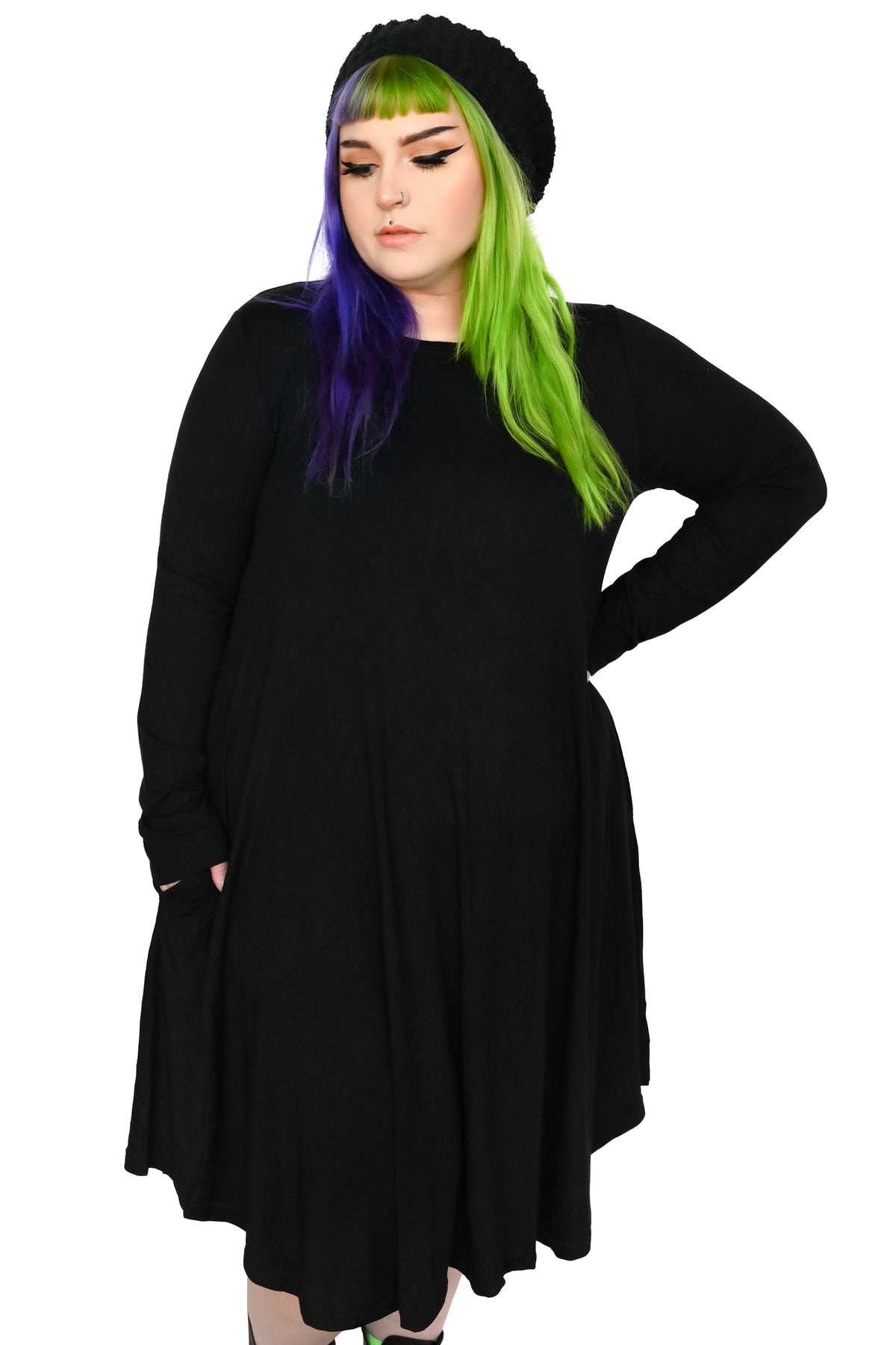black loose dress with long sleeve