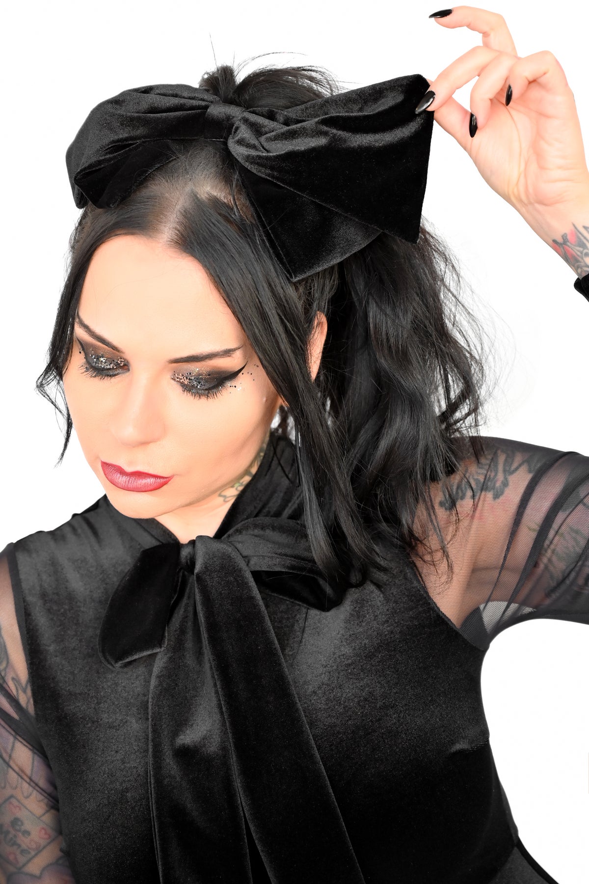 Black velvet hair bow