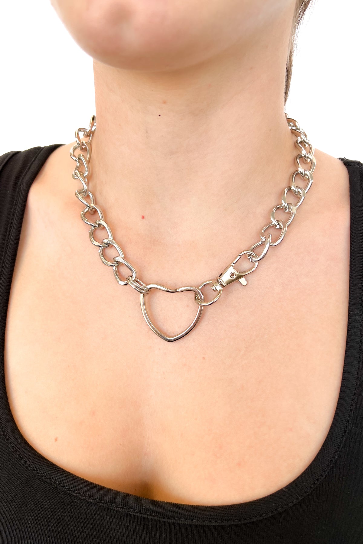 Heart ring on a chain necklace. Large claw clip make this the easiest on and off necklace. 